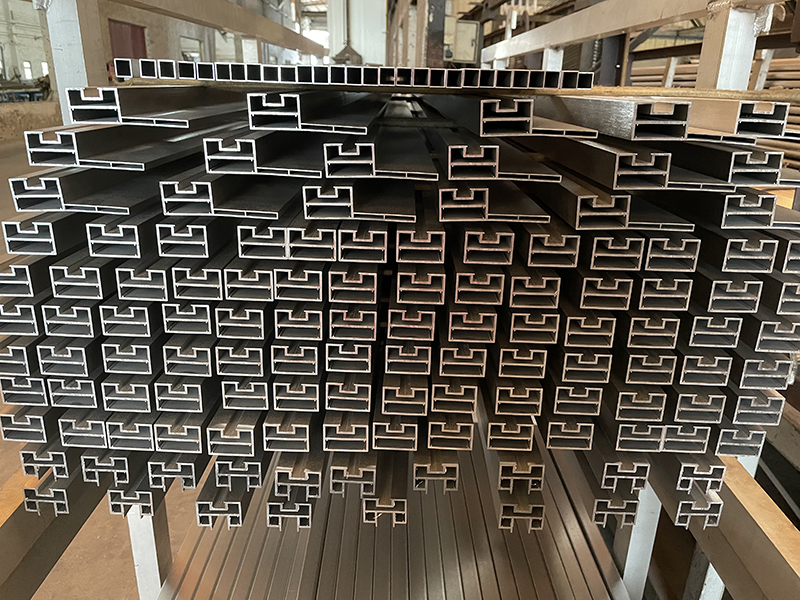 工业建筑铝型材市场价格是多少钱一吨